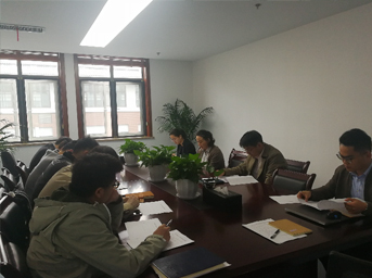 置業(yè)公司團總支組織召開團支部委員會議