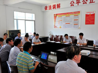 安徽省委常委、六安市市委書(shū)記孫云飛赴金寨縣水坪村村民文化中心項(xiàng)目調(diào)研